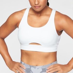 Athleta Zone White Peep Hole Sports Bra Sz Small